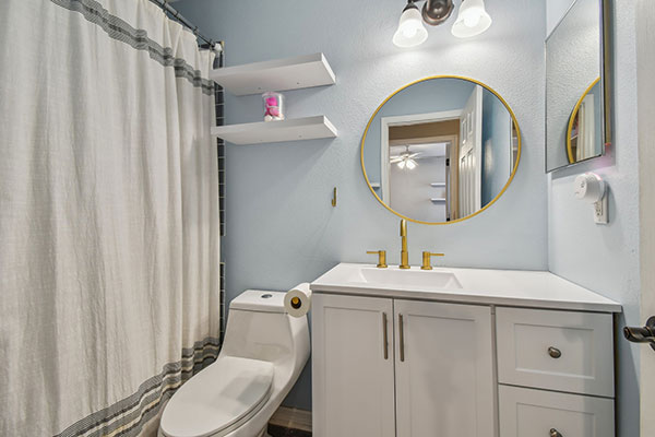 Bathroom-on-Second-Floor-1847